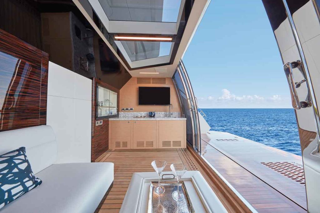 Ocean Alexander 90R TheOne Yacht and Design
